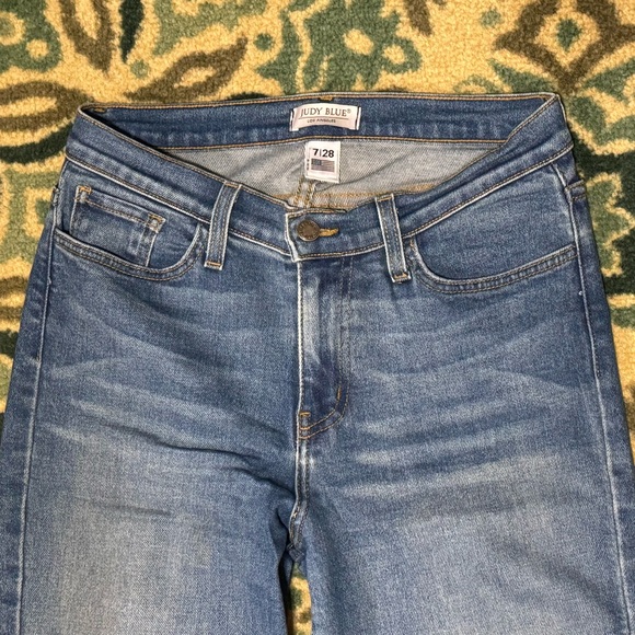 Women’s Judy Blue High Rise Tapered Relaxed Skinny fit Mom Jeans 7/28 30 x 28 - Picture 2 of 6